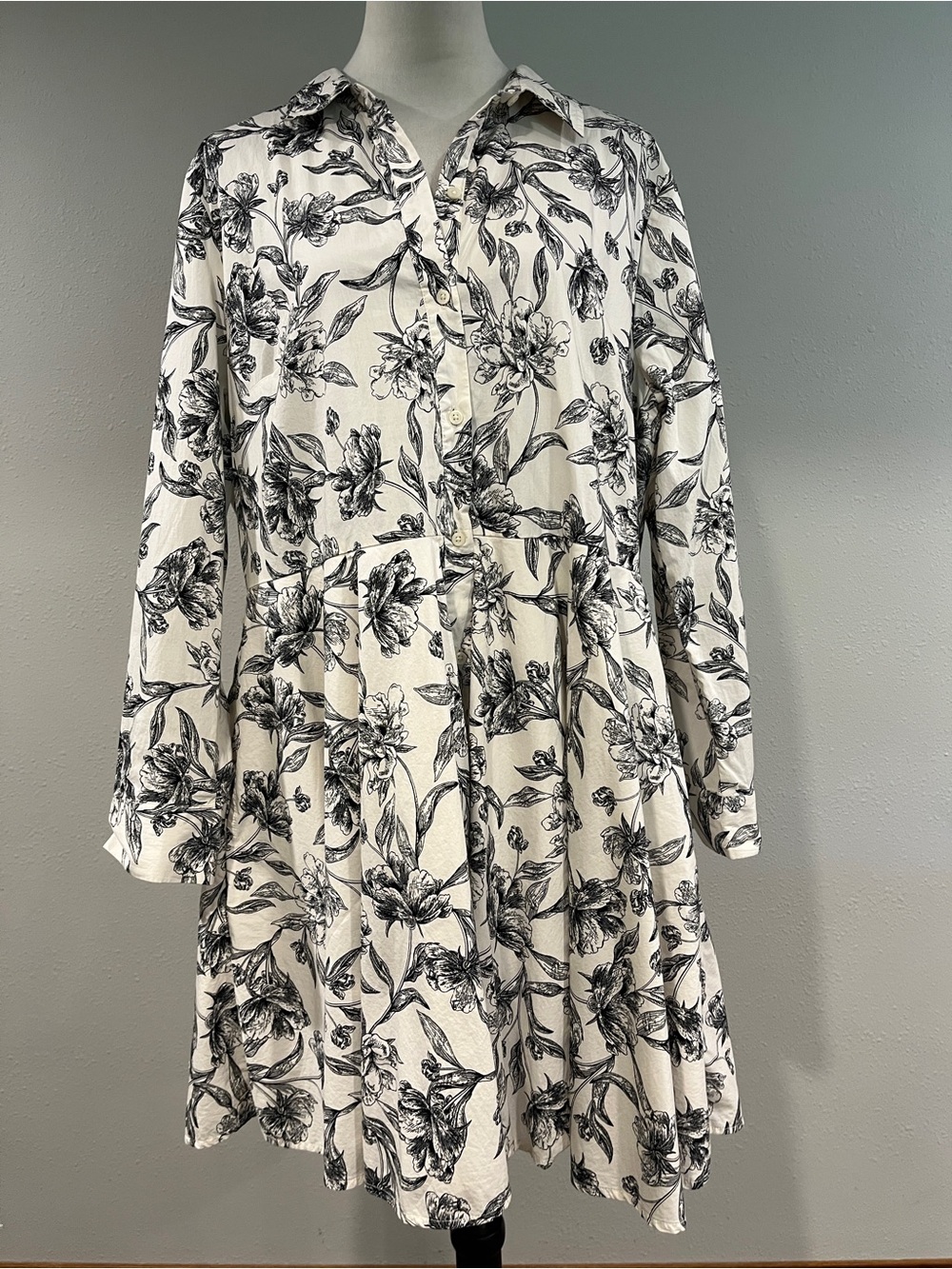 A New Day Floral Button-Front long sleeves Shirt Dress in Black & White size XL